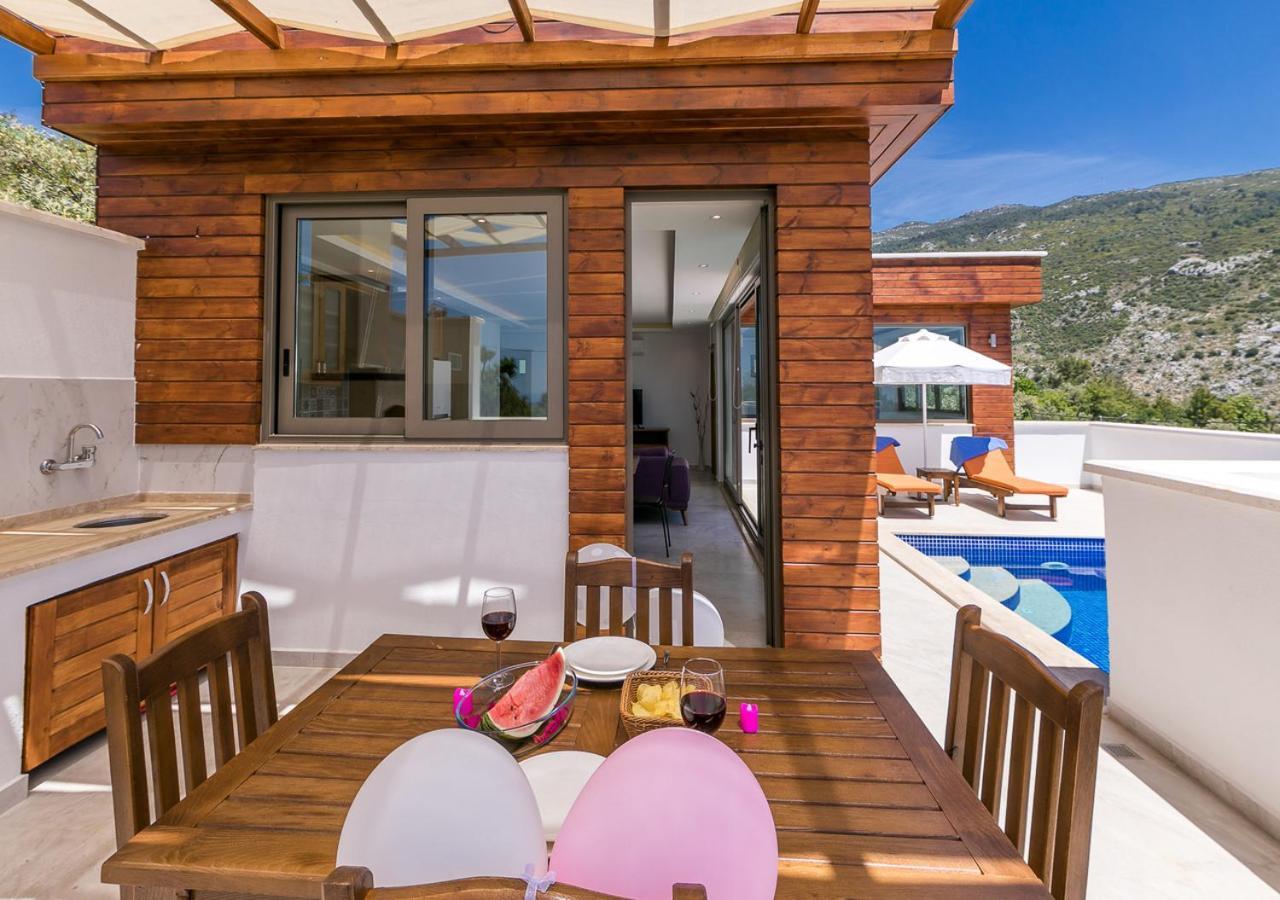 Villa 1 Sleeps 2 Honeymoon Isolated Infinity-Villa Orkide Uzumlu  Eksteriør billede